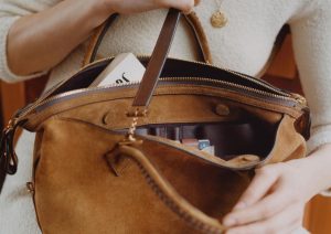 Kuidas puhastada suede kotti?