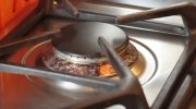 Vanad gaasipliidid säravad puhtusest nagu uued: vajate selleks ainult seda vahendit ja 5 minutit aega