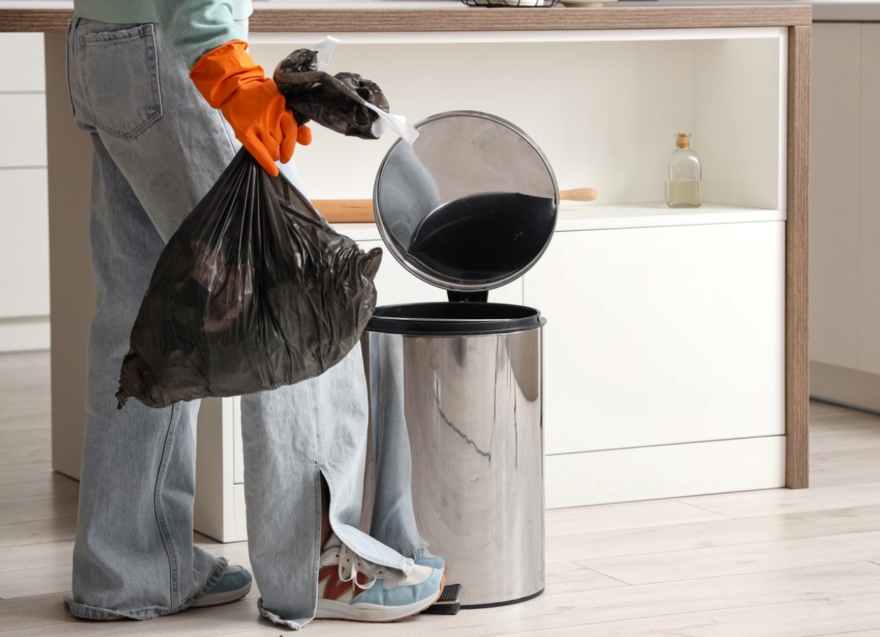 Prügikasti lõhn kaob igaveseks: päästab vahend, mis ei nõua raha ega pingutust