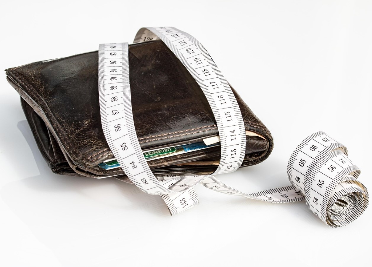 Esmalt hakkas 35-aastane Elena huvituma ostlemisest, seejärel investeerimisest: „Pärast esimest sajatunni teenimist tundsin end rikkaks.“