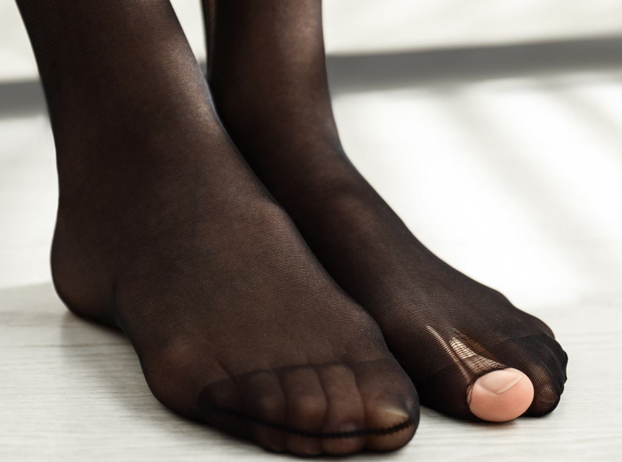 Ärge visake rebenenud sukkpükse ära – nende trikkide abil saab igaüks need paari minutiga parandada.